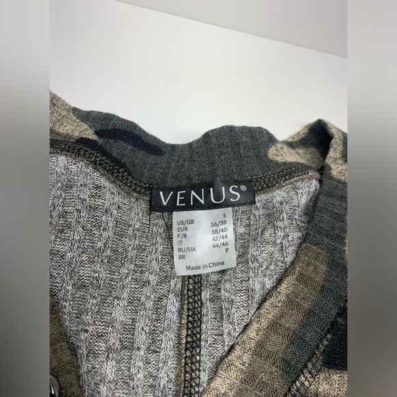 VENUS Camouflage Top - Picture 3 of 4